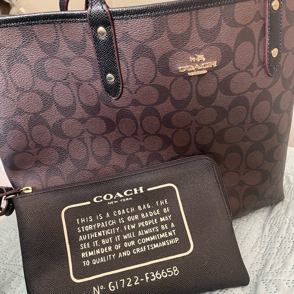 Coach Dempsey Tote 40 in Signature Canvas with Pouch